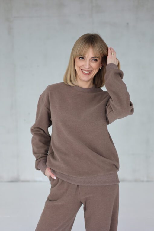 Alternative view of PEACH EFFECT. Moteriškas KAKAVOS džemperis