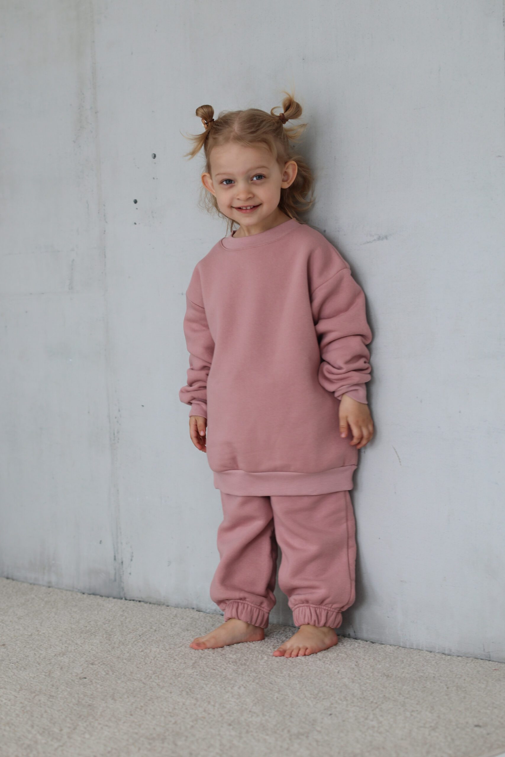 Vaikiškas džemperis su pūkeliu DUSTY PINK