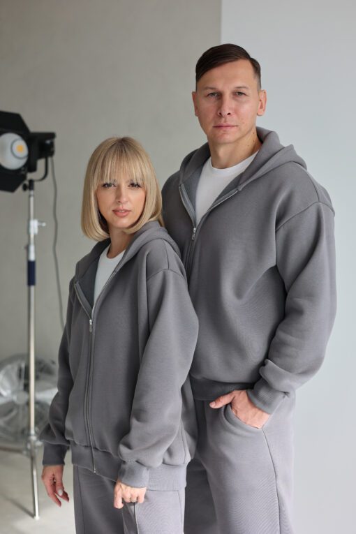 UNISEX džemperis PILKAS. Su pūkeliu