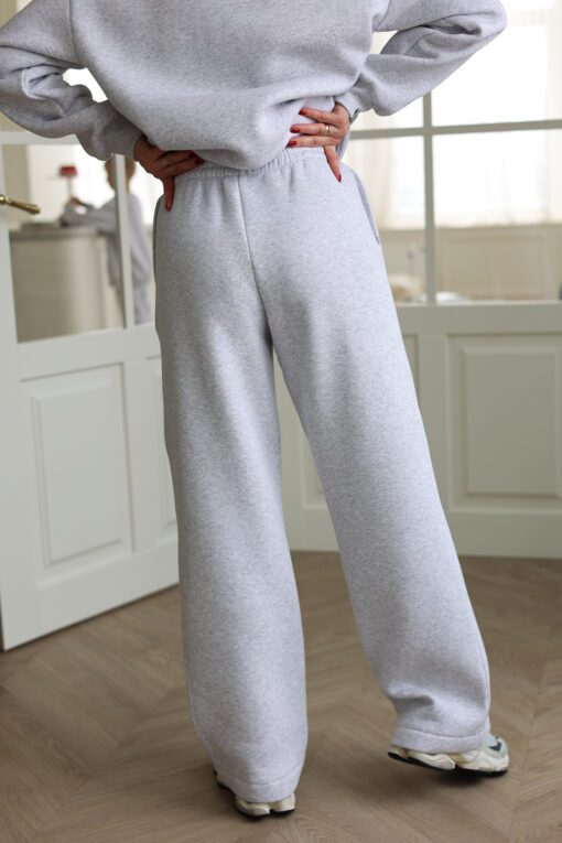 Alternative view of Moteriškos MELANŽINĖS PILKOS tiesaus kirpimo kelnės