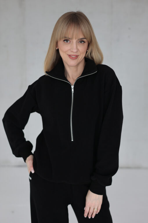 PEACH EFFECT. Moteriškas JUODAS džemperis POLO