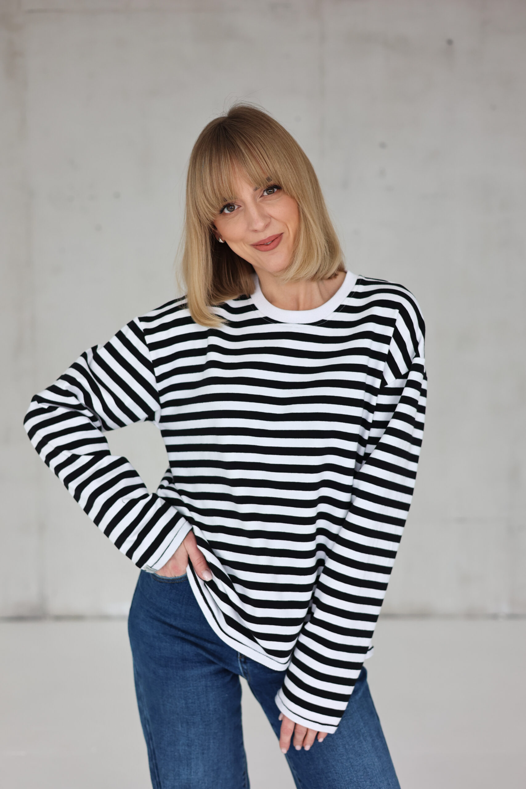 Moteriški marškinėliai DRYŽIAI ilgomis rankovėmis